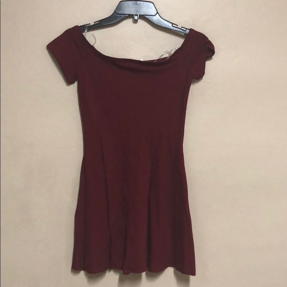 LA HEARTS • burgundy off the shoulder mini dress - Picture 5 of 5